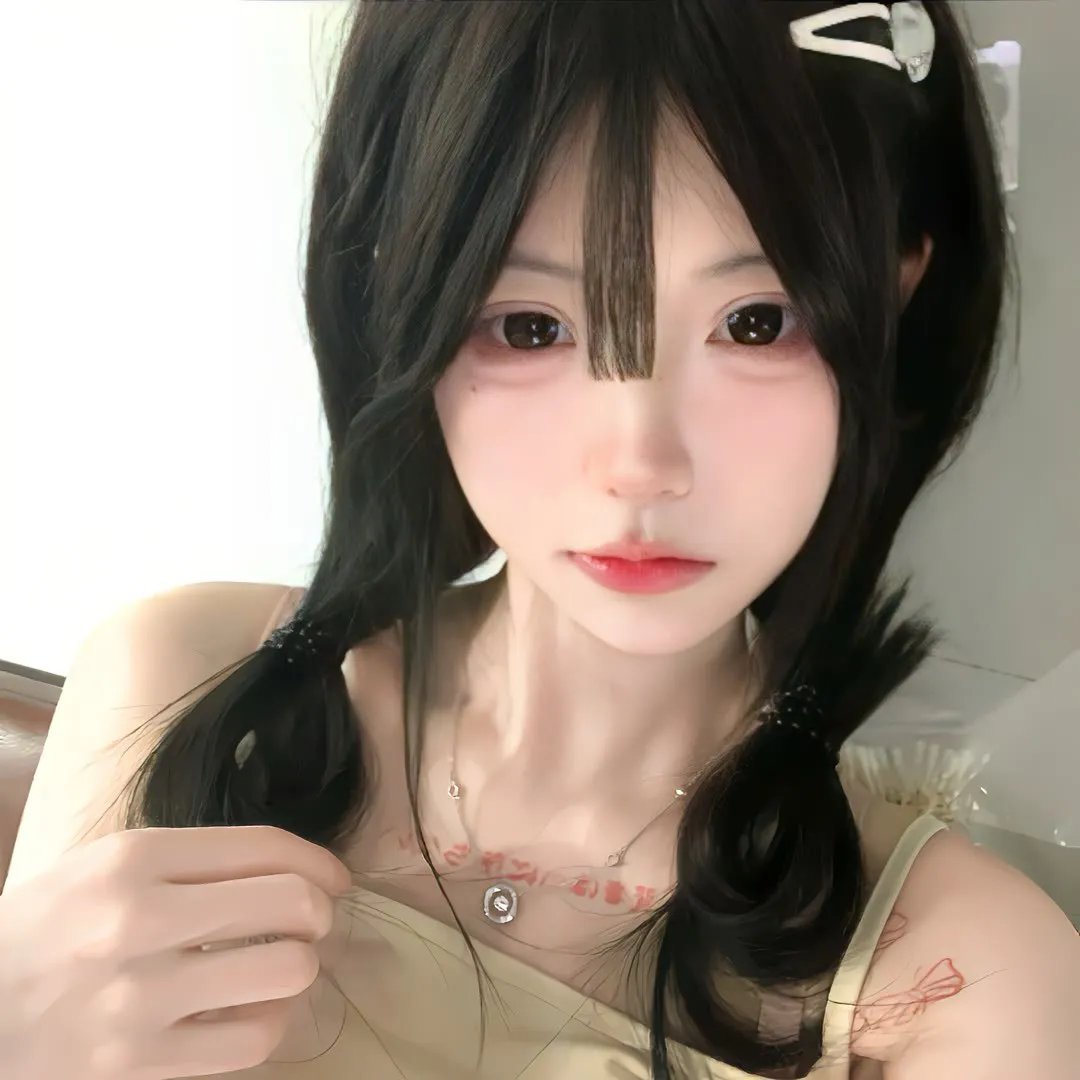 蔷花，红莲
